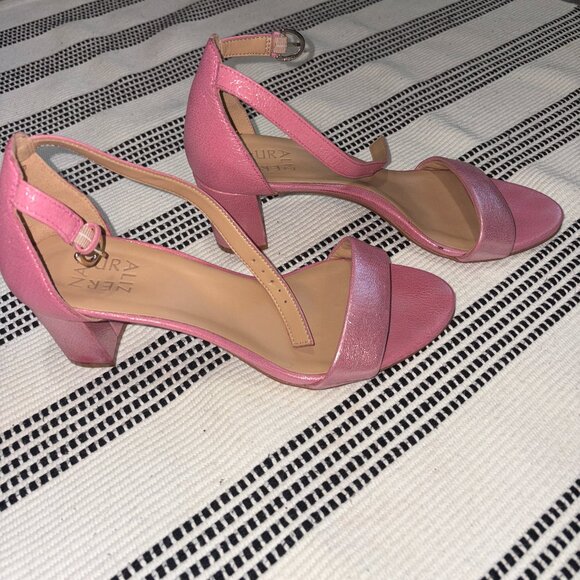 Naturalizer Vera 8.5M Pink Strappy Leather Heels - Picture 7 of 16